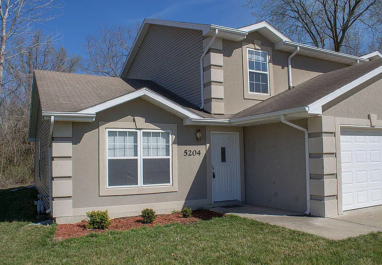 5204 Tessa Way — Photo 2