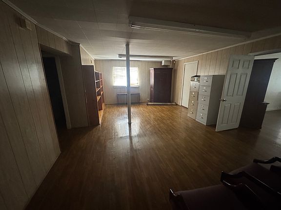 2nd image of 103 Meadow Ave