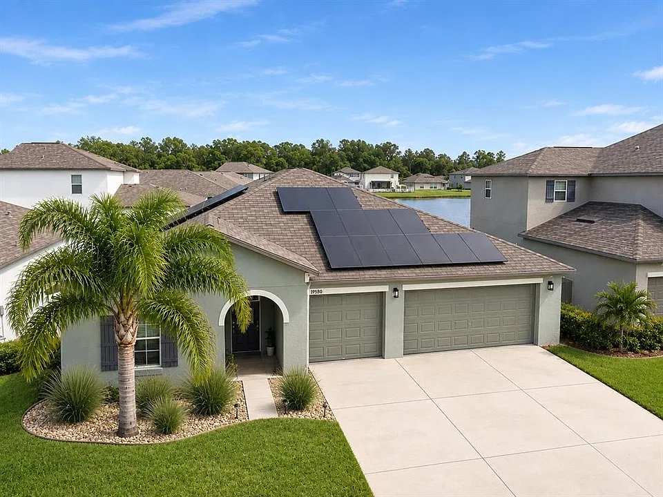 13580 Willow Bluestar Loop