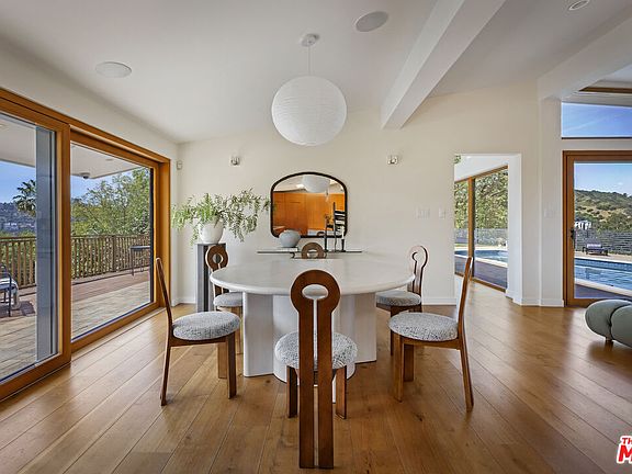 5th image of 2740 Nichols Canyon Rd