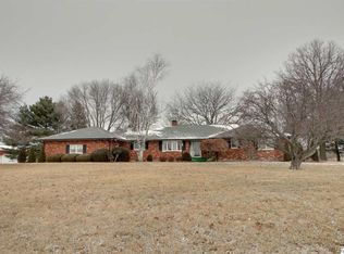 2777 N 2600th Ave, La Prairie, IL 62346
