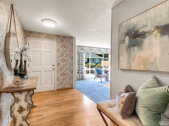 Entryway is large and inviting.