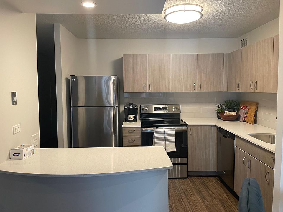1st image of 1150 N Dearborn St #1111