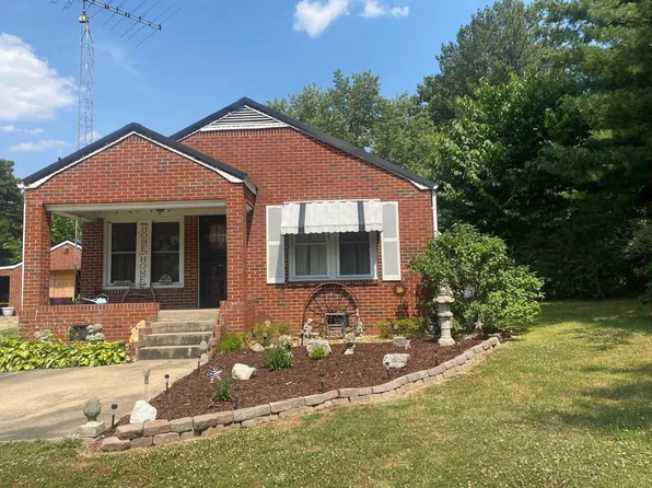 2206 Meacham Rd, Dyersburg, TN 38024