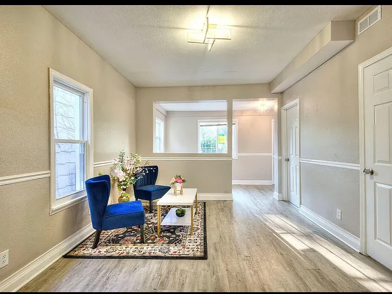 5661 Sohl Ave — Photo 5