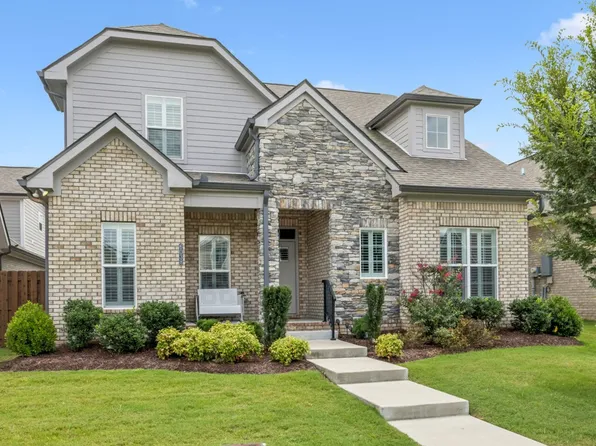 6038 Parkhaven Blvd, Hermitage, TN 37076