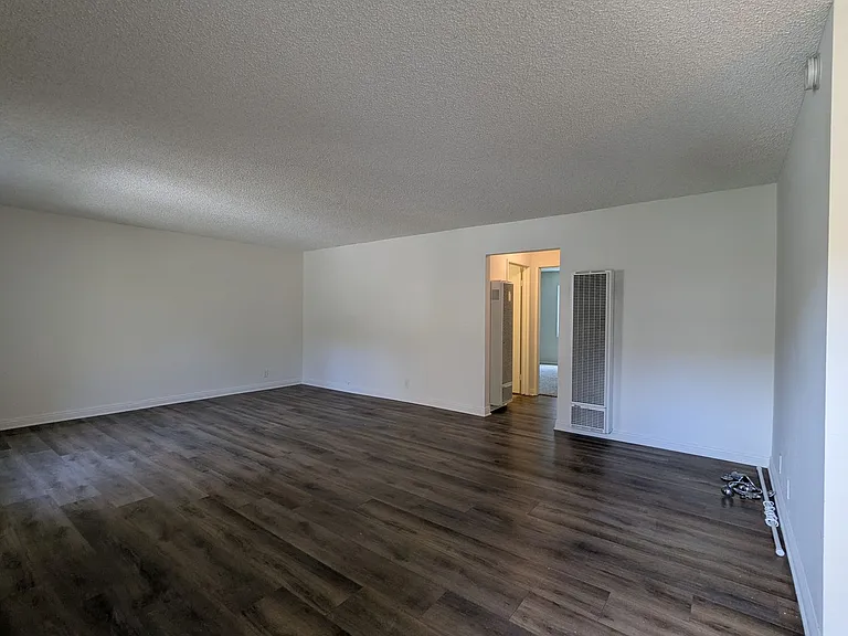 6450 Lincoln Ave — Photo 6