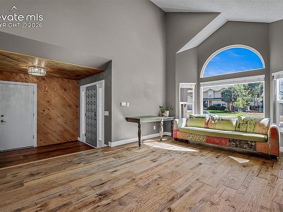 4th image of 7810 Conifer Dr