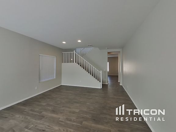 3rd image of 8924 W Gibson Ln