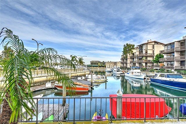 1st image of 5101 Marina Pacifica Dr S