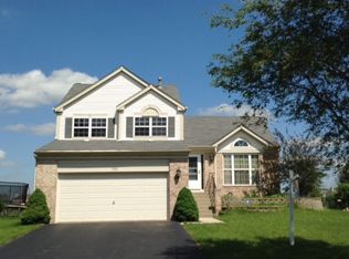 1556 Parkside Dr, Bolingbrook, IL 60490