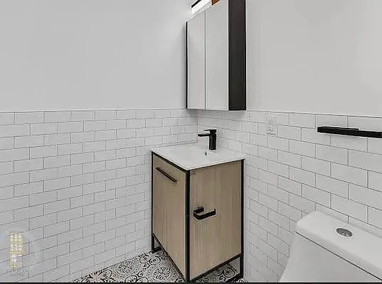 Rented by Brooklyn Rentals NYC | media 10