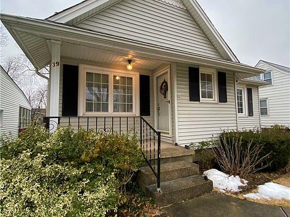 2nd image of 39 Woodridge Ave