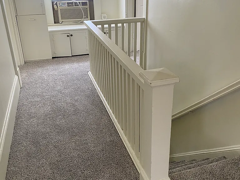 231 N Lakeshore Blvd — Photo 2