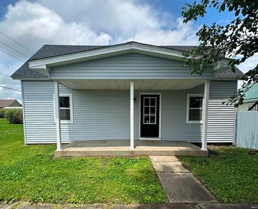 360 C St NE, Linton, IN, 47441