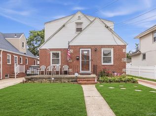 120 N 10th Street, New Hyde Park, NY 11040
