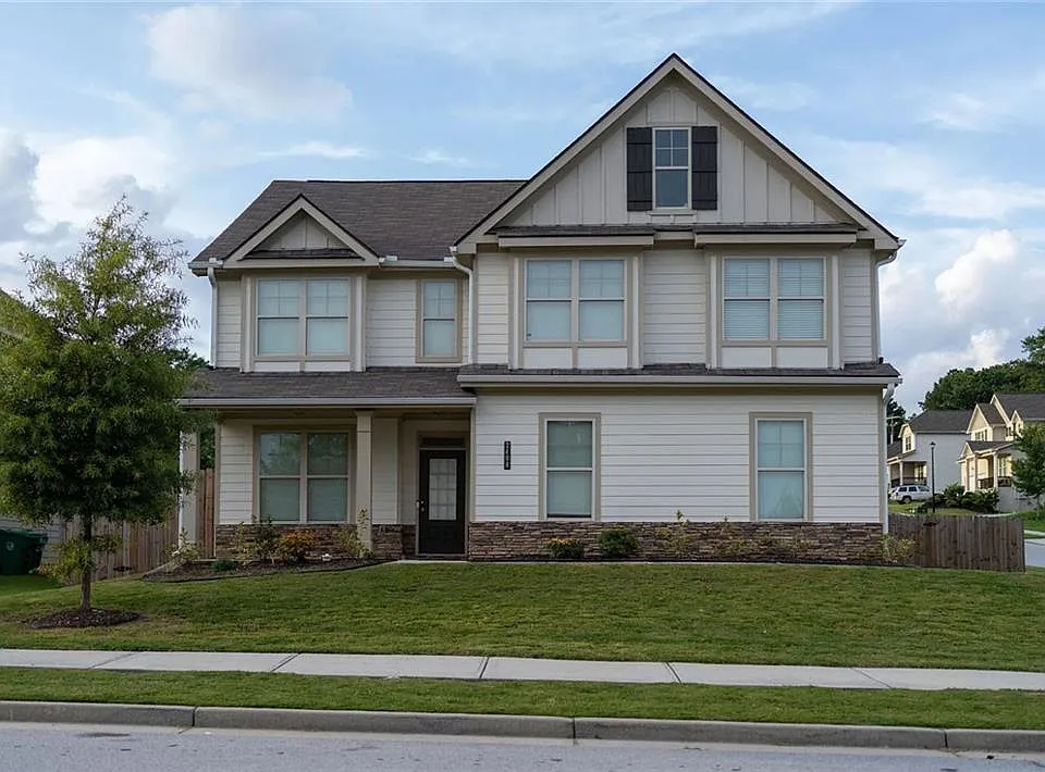 2408 Haliard Way