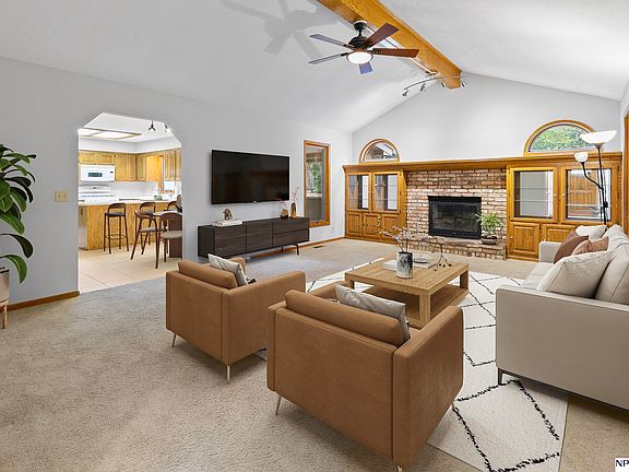 4th image of 11012 Bel Air Dr