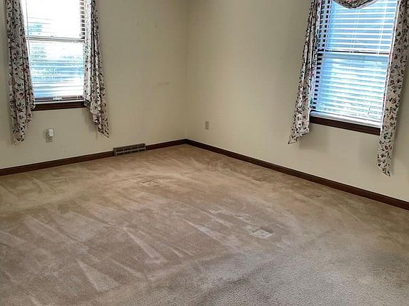 5th image of 120 Homestead Trl