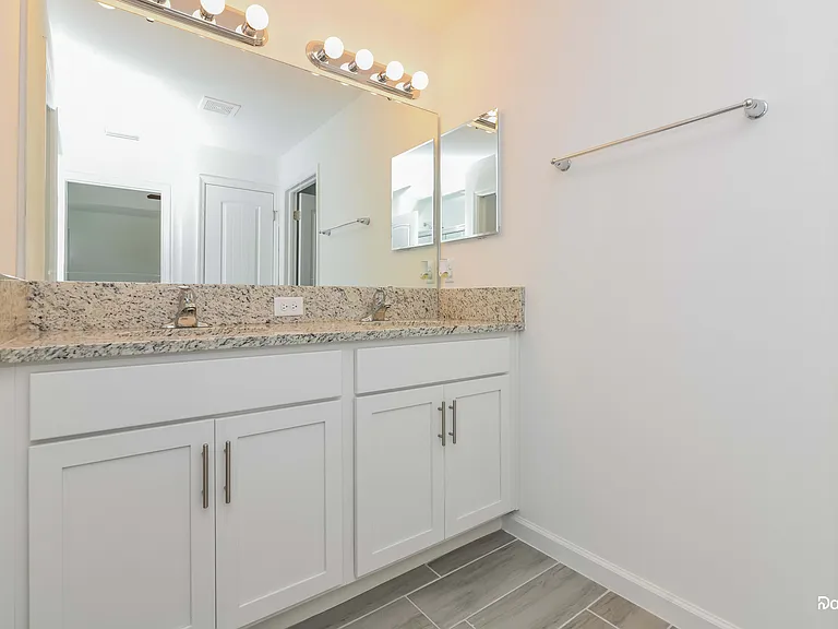 1251 Amazon Ln — Photo 9