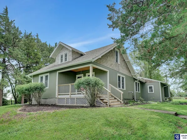 1086 I Rd, Palmyra, NE 68418