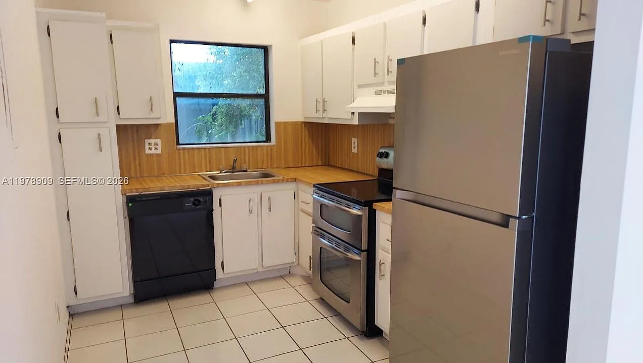 Kimberly Garden Apartment — Photo 3
