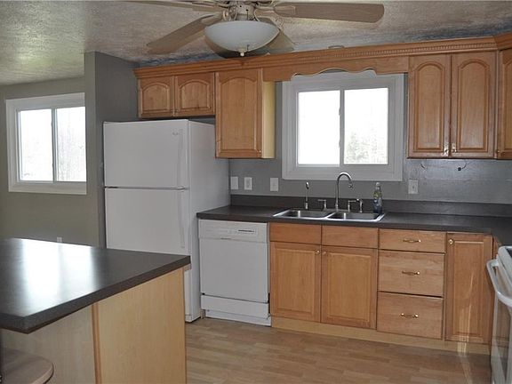 3rd image of 1223 Briardale Ct
