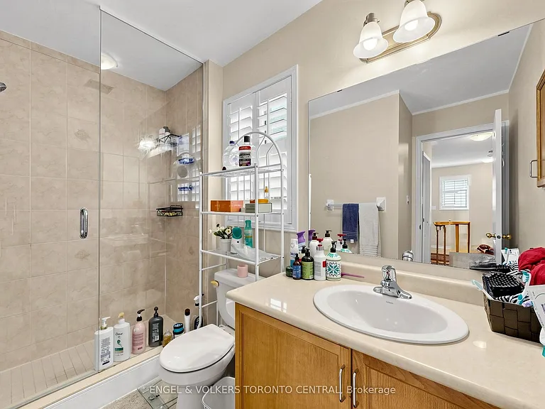 1628 Pennel Dr — Photo 25