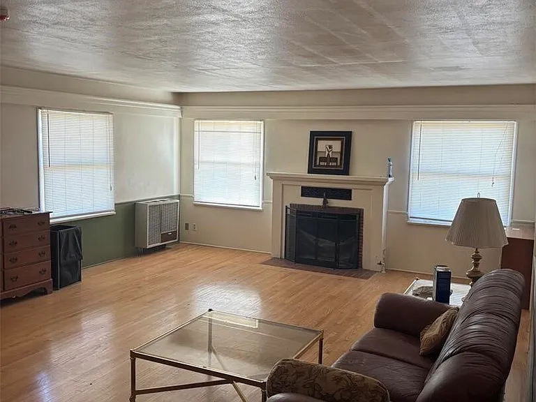 10007 Cole Rd — Photo 15