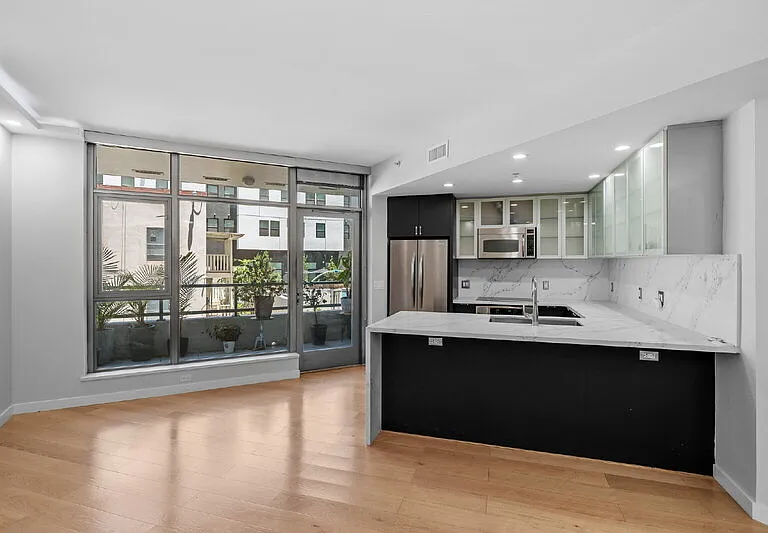 1441 9th Ave #201 — Photo 35