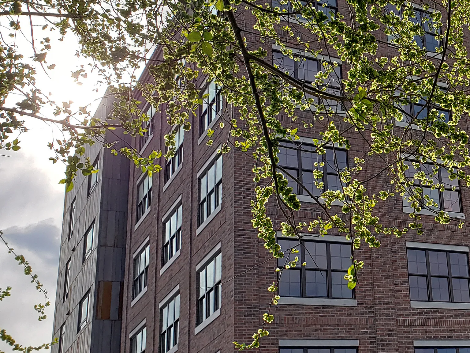 Citizens West Apartments — Photo 2