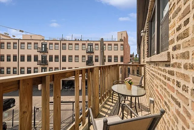 1153 W Grace St #3S — Photo 11