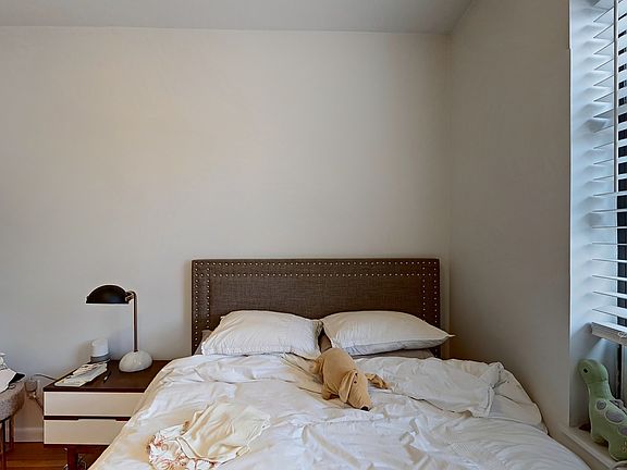 5th image of 315 W 19th St APT 51