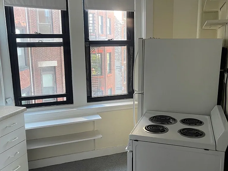 504 Beacon St #35 — Photo 4