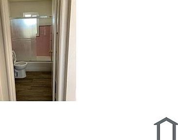 5th image of 670 N 4th St