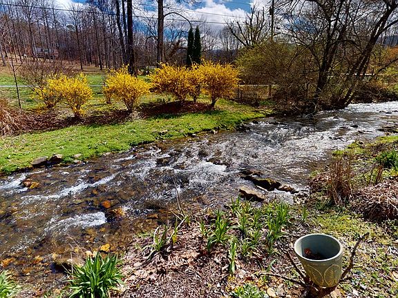 2nd image of 78 Eden Acres Dr
