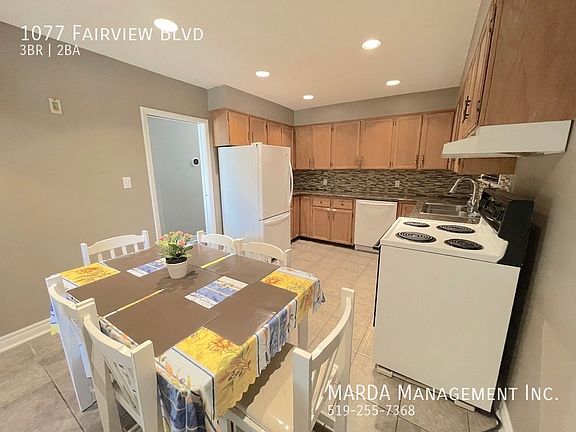 4th image of 1077 Fairview Blvd