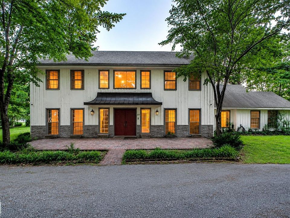1st image of 177 S Oak