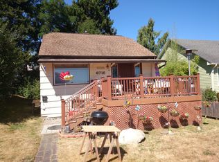 6715 34th Ave SW, Seattle, WA 98126