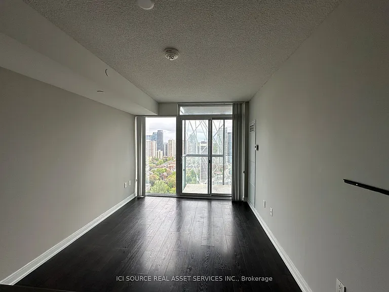 50 Wellesley St E #3205 — Photo 4