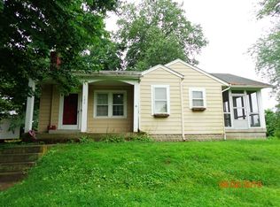 127 E Main St, Austin, IN 47102