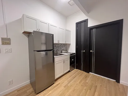 Rented by Hirsch Enterprises Incorporated | media 5