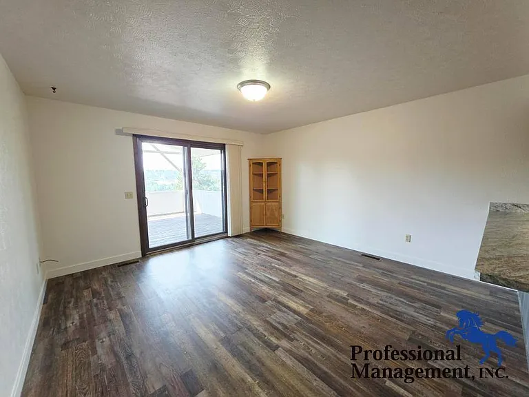618 Sahara Dr — Photo 6