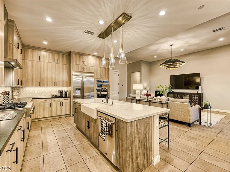 11729 Belorado Ave — Photo 11