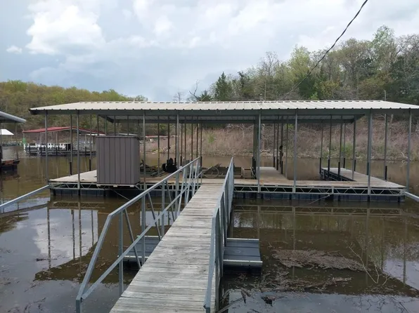 24409 Cedar Street, Pittsburg, MO 65724