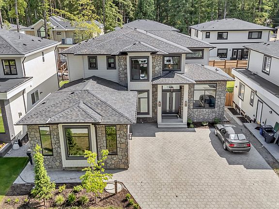 3rd image of 20264 27a Ave