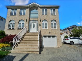 170 Burton Ave, Staten Island, NY 10309