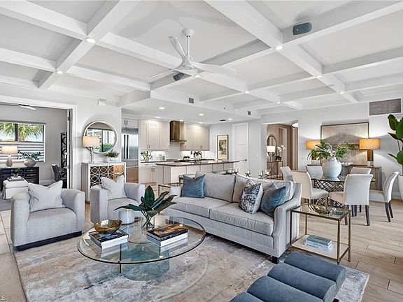 5th image of 1030 3RD AVE S #210