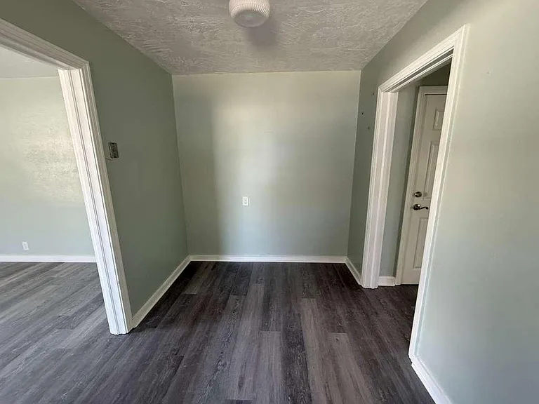 140 Frazar Rd — Photo 14
