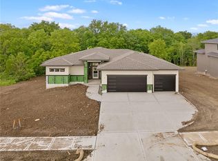 514 Turnbridge Dr, Raymore, MO 64083